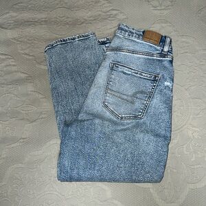 American Eagle X-Short Stretch Curvy Mom Jean Distressed SZ 8 X-Short
